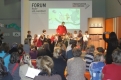 Foto: Frankfurter Buchmesse 2009: Mit dem jungen Publikum beim Tausendfe-Stepp